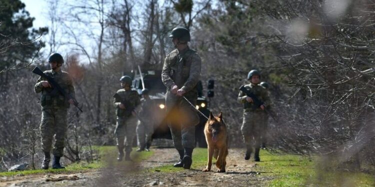 Yunanistan’ın geri ittiği mağdurlar tek tek tutuklanıyor